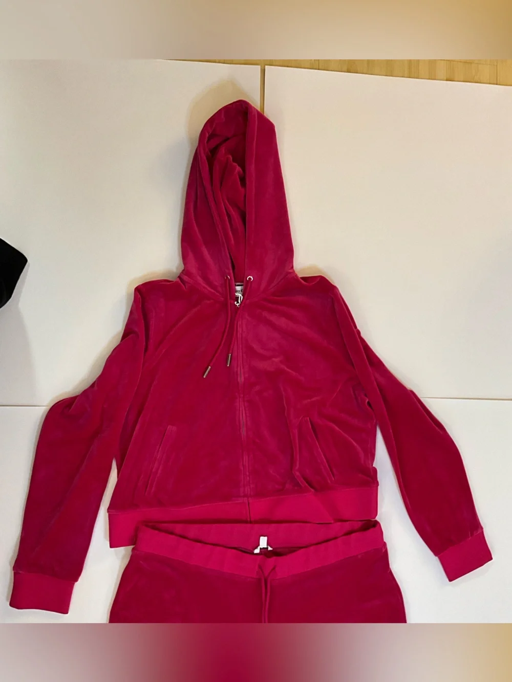 Juicy Couture Pink Velour Tracksuit Set - Rhinestone Gothic Back Logo - Size 1X - Picture 6 of 16